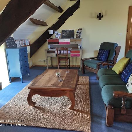 Gite Le Grenier Aux Portes De Broceliande Apartment Reminiac Bagian luar foto